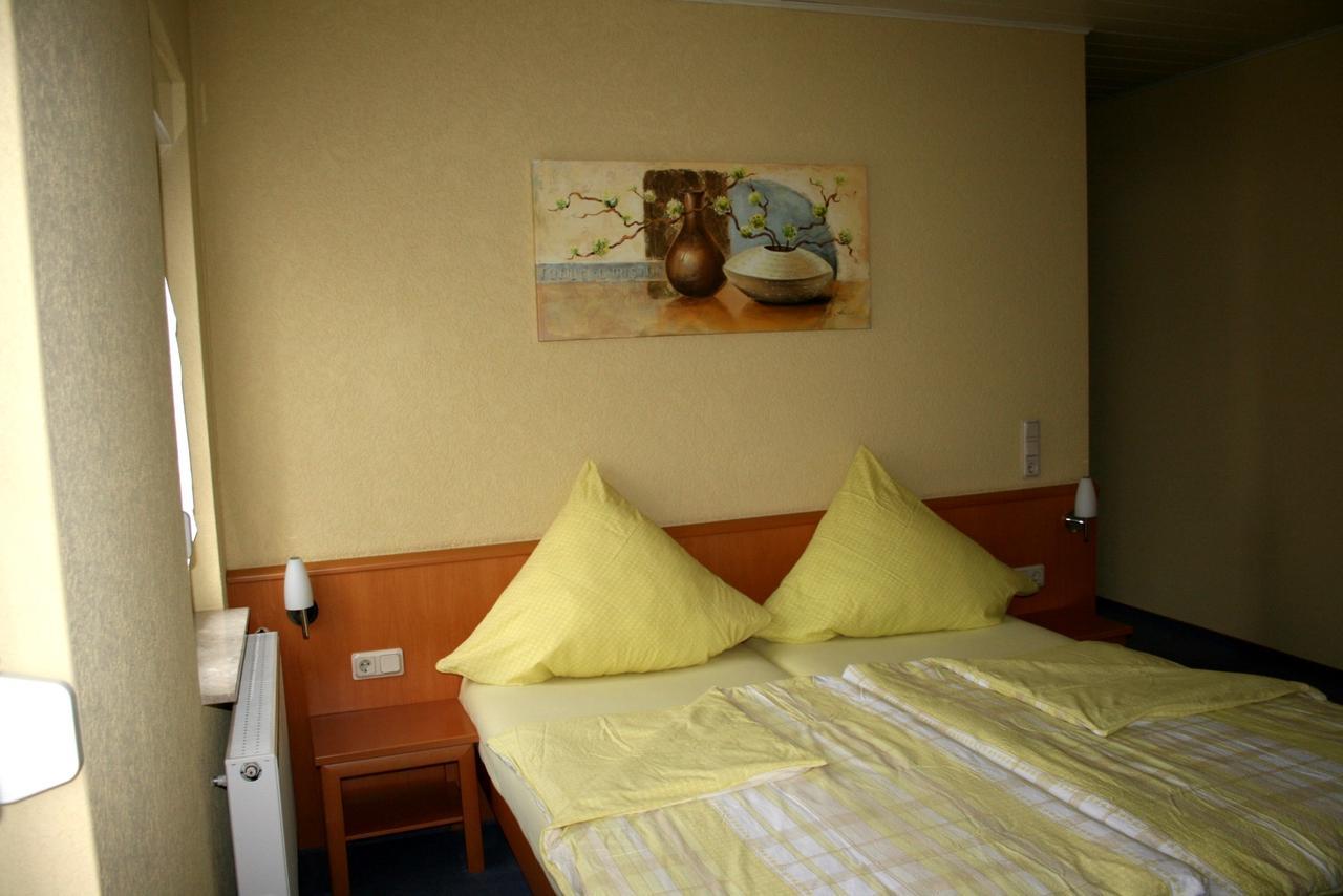 Pension Zur Krone Otel Eisenach Dış mekan fotoğraf